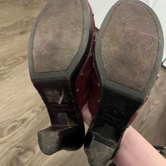 Maroon Mules - Picture 6 of 7